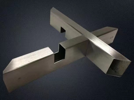 12mm besi tahan karat Tabung Fabrikasi IPE pemotongan laser Layanan Baja Struktural Baja Ringan